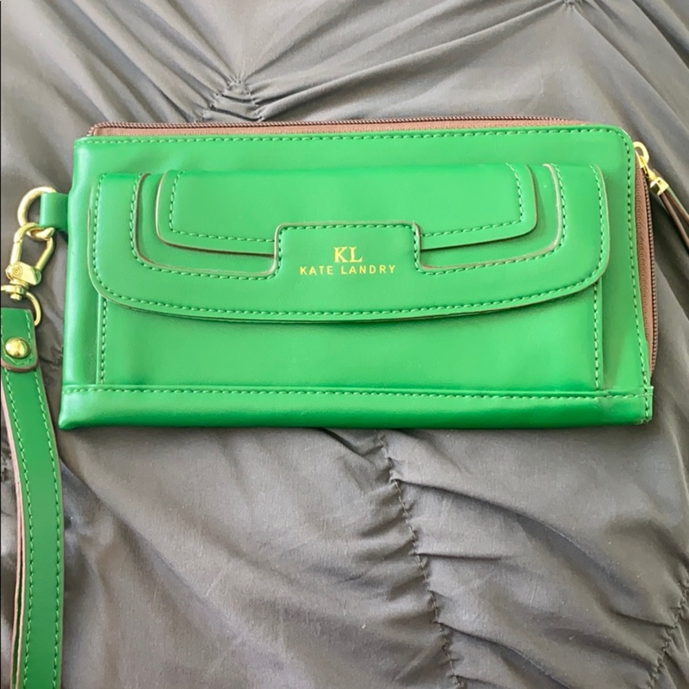 Kate Landry Green Wristlet